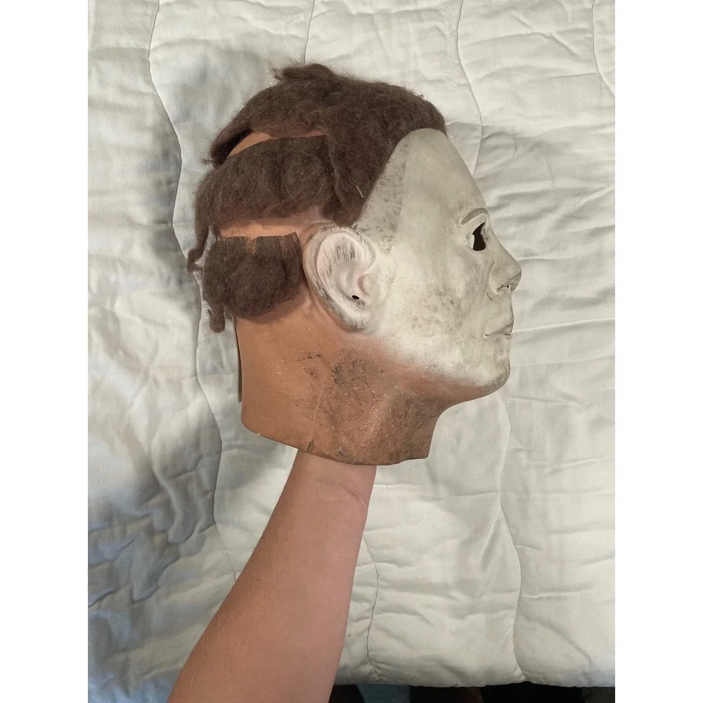 TOTS Trick or Treat Studios Michael Myers Halloween II 1978 Latex Mask